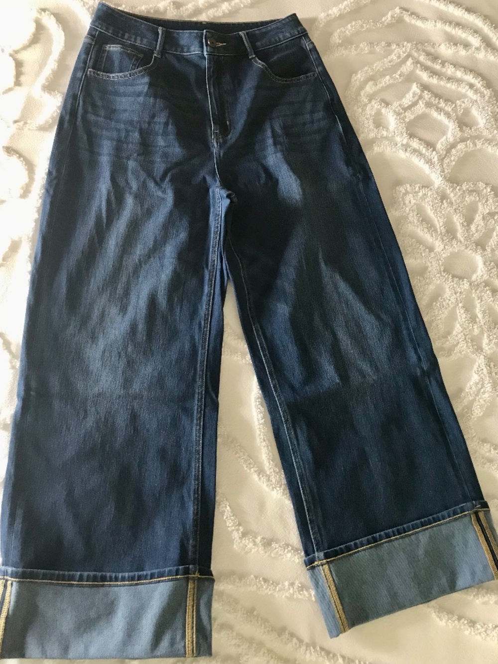 Halara Cuffed Jeans Medium Regular